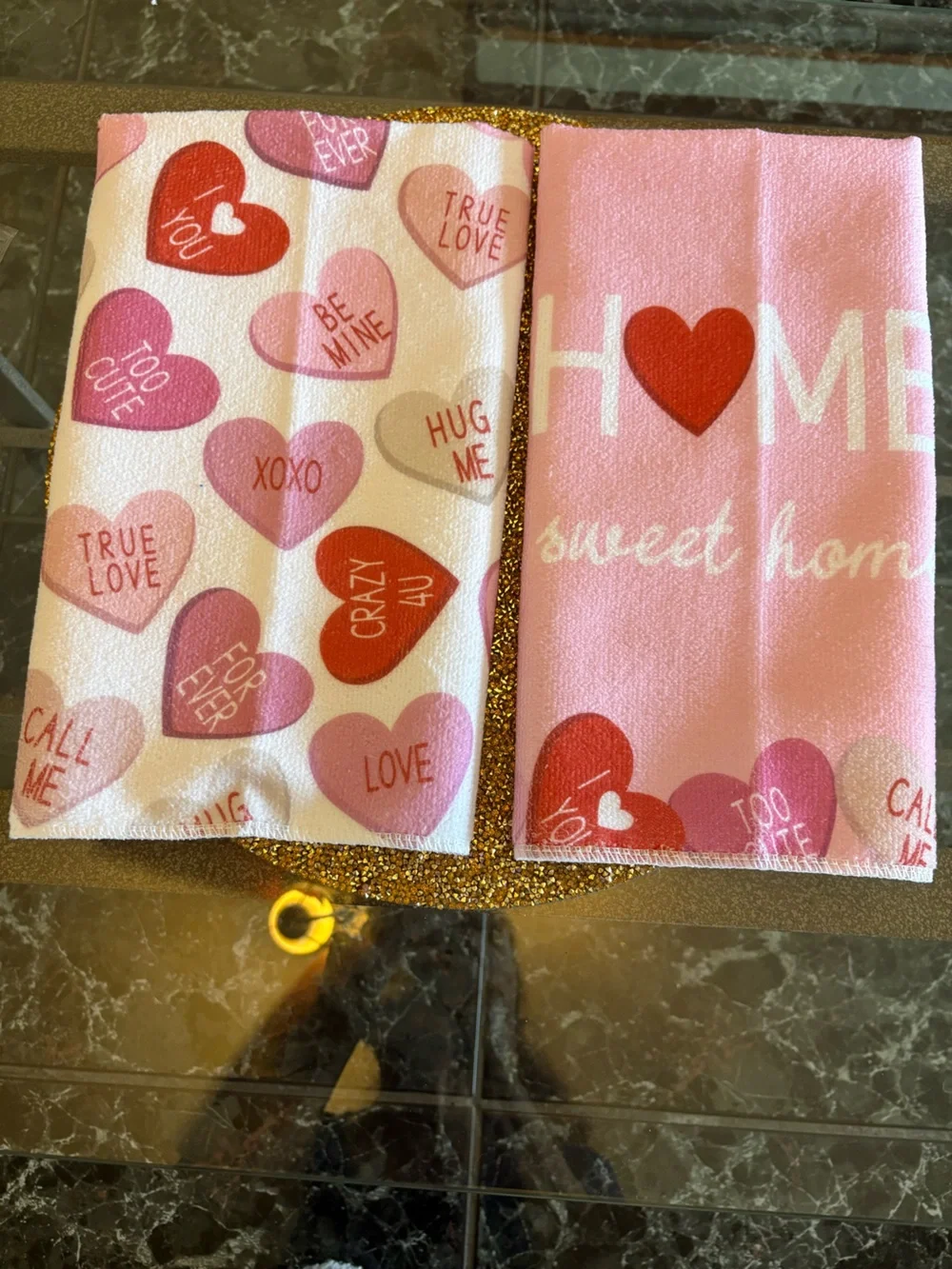 Heart Pattern NWT  Pink Kitchen Towels- Pack of 2